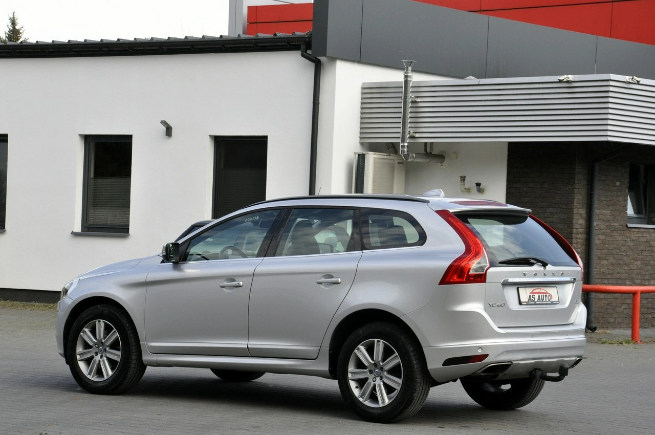 Volvo XC 60 - Zdjęcie 35