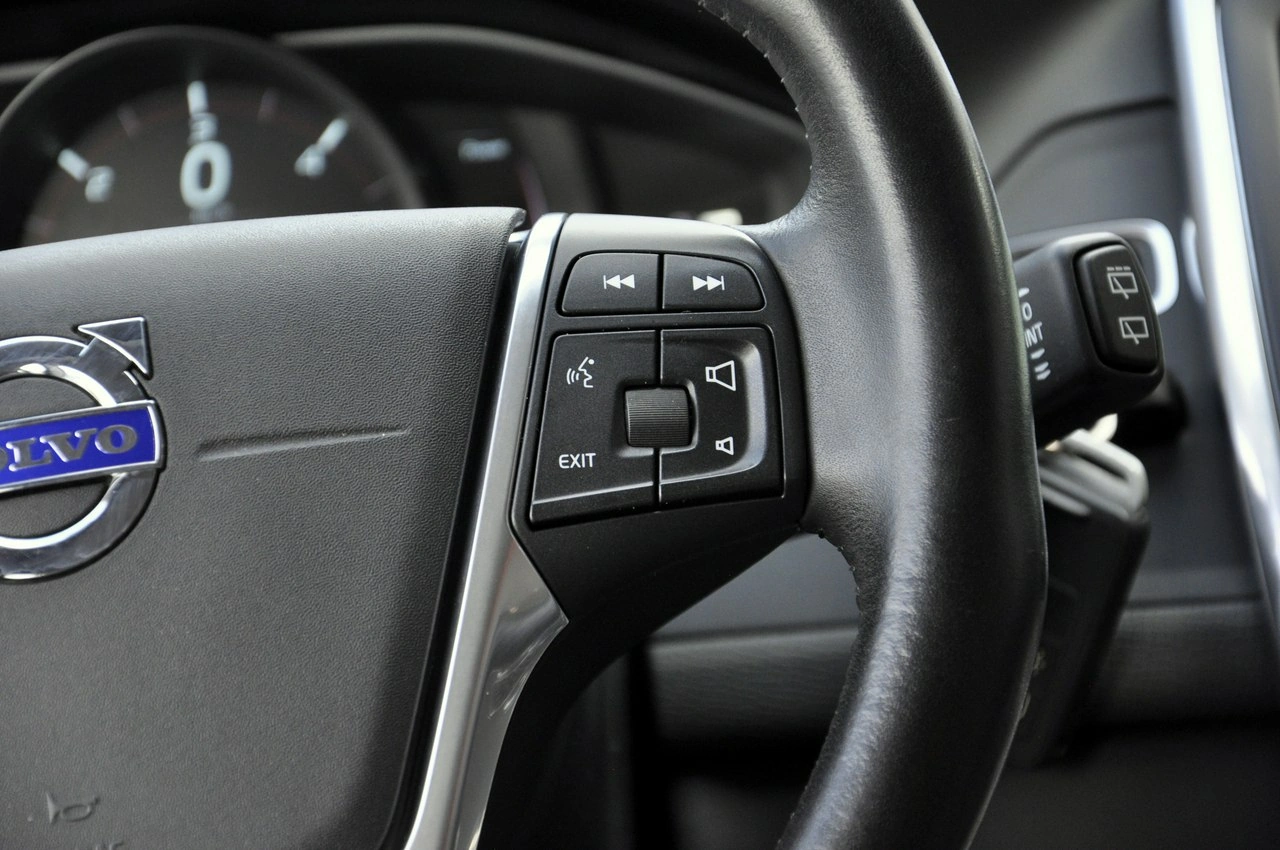 Volvo XC 60 - Zdjęcie 16