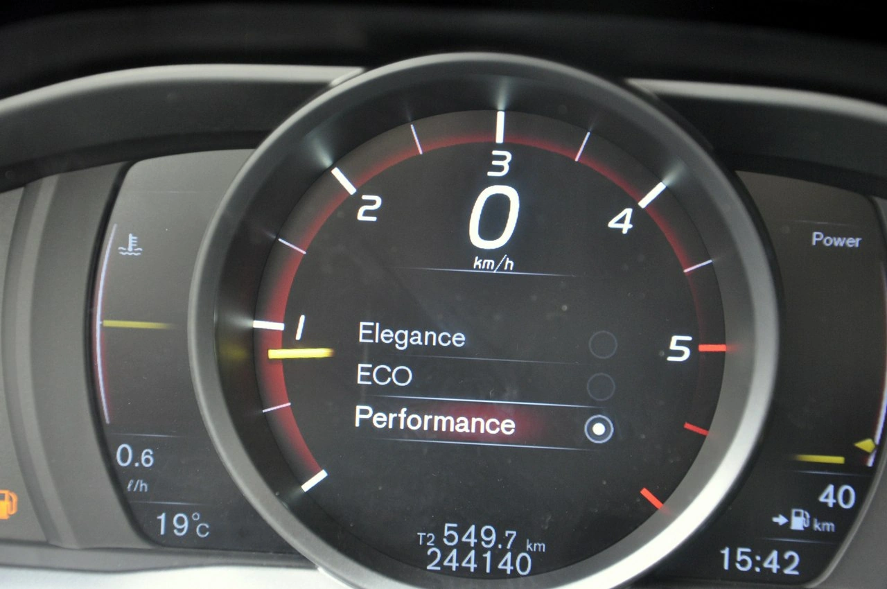 Volvo XC 60 - Zdjęcie 42