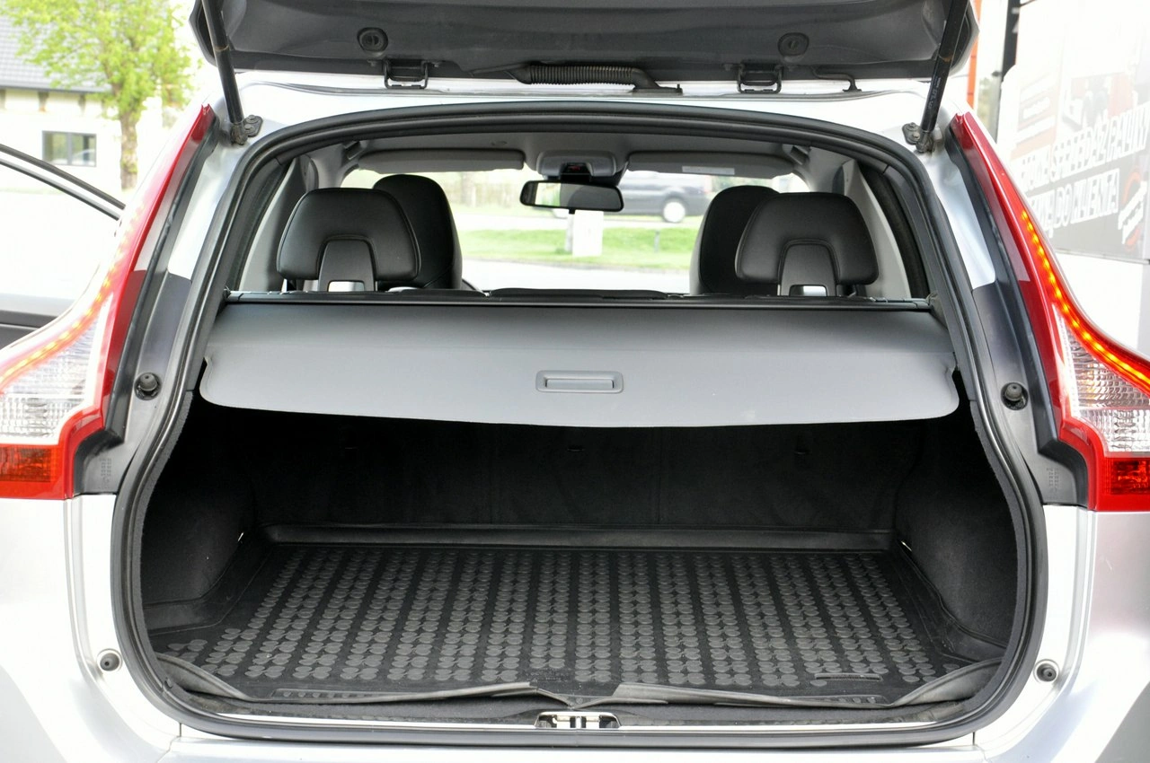 Volvo XC 60 - Zdjęcie 10