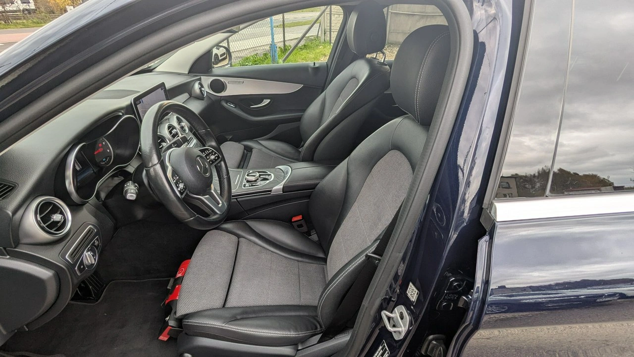Mercedes C 300 - Zdjęcie 10