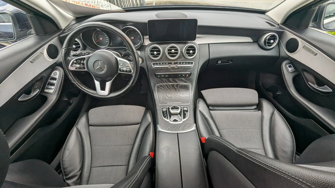 Mercedes C 300 - Zdjęcie 17