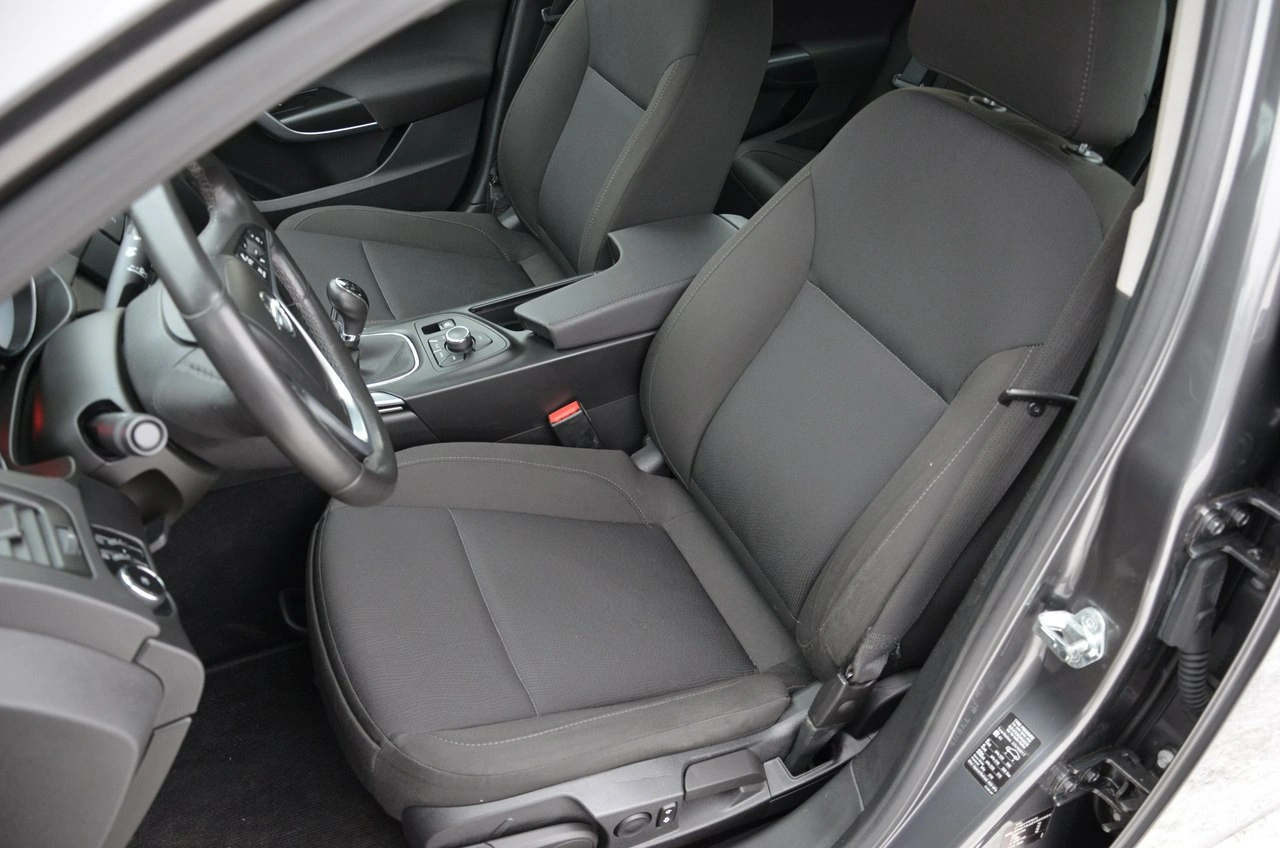 Opel Insignia - Zdjęcie 28