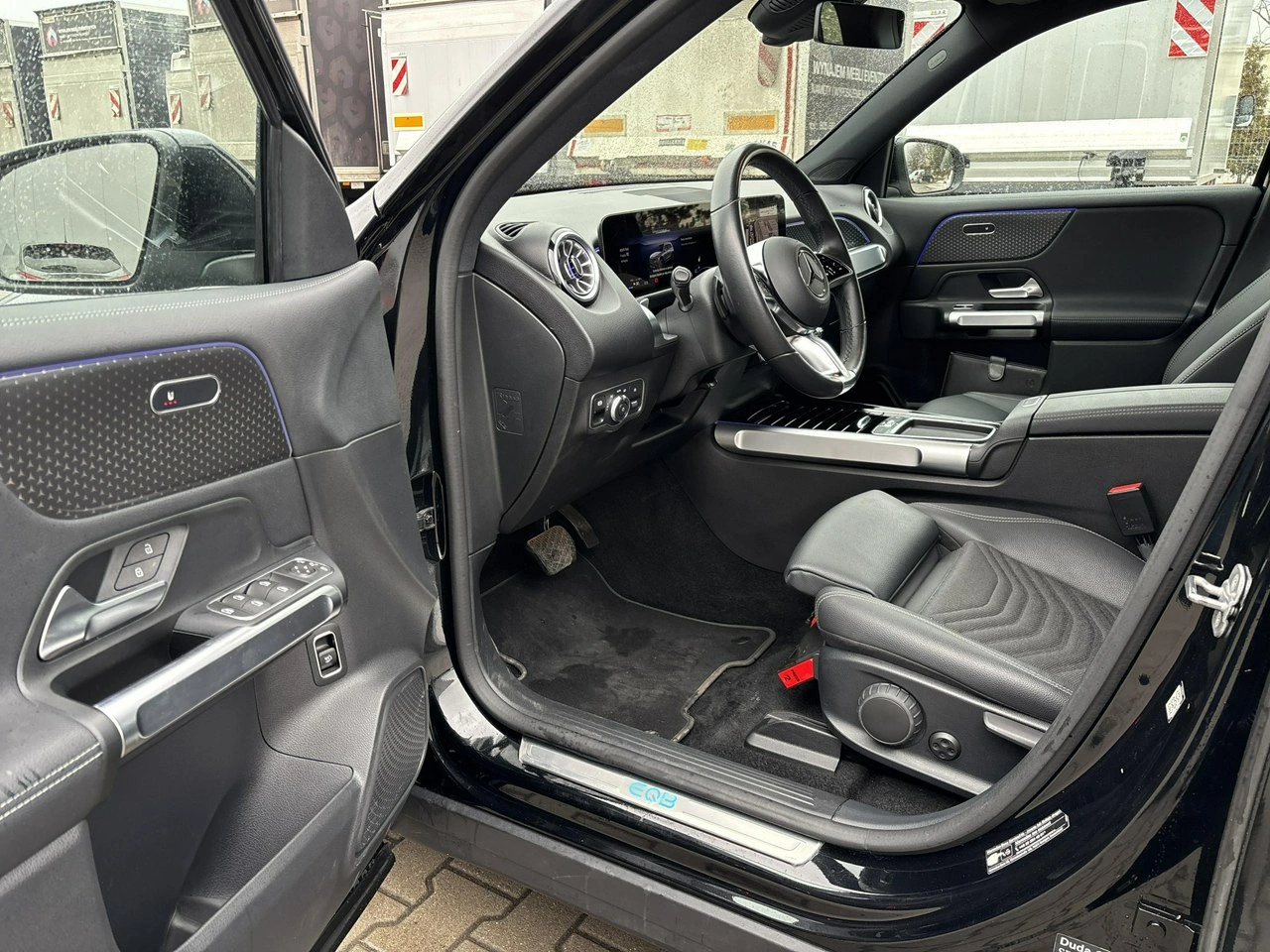 Mercedes EQB - Zdjęcie 9