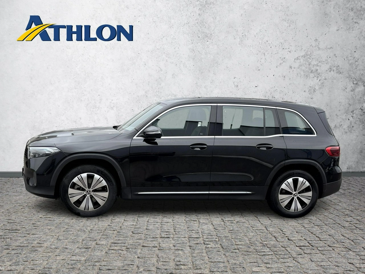 Mercedes EQB - Zdjęcie 1