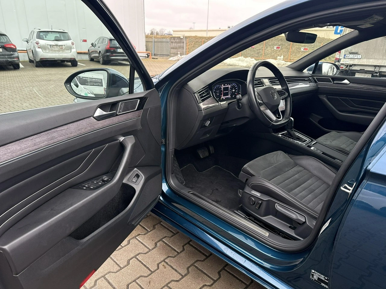 Volkswagen Passat - Zdjęcie 9