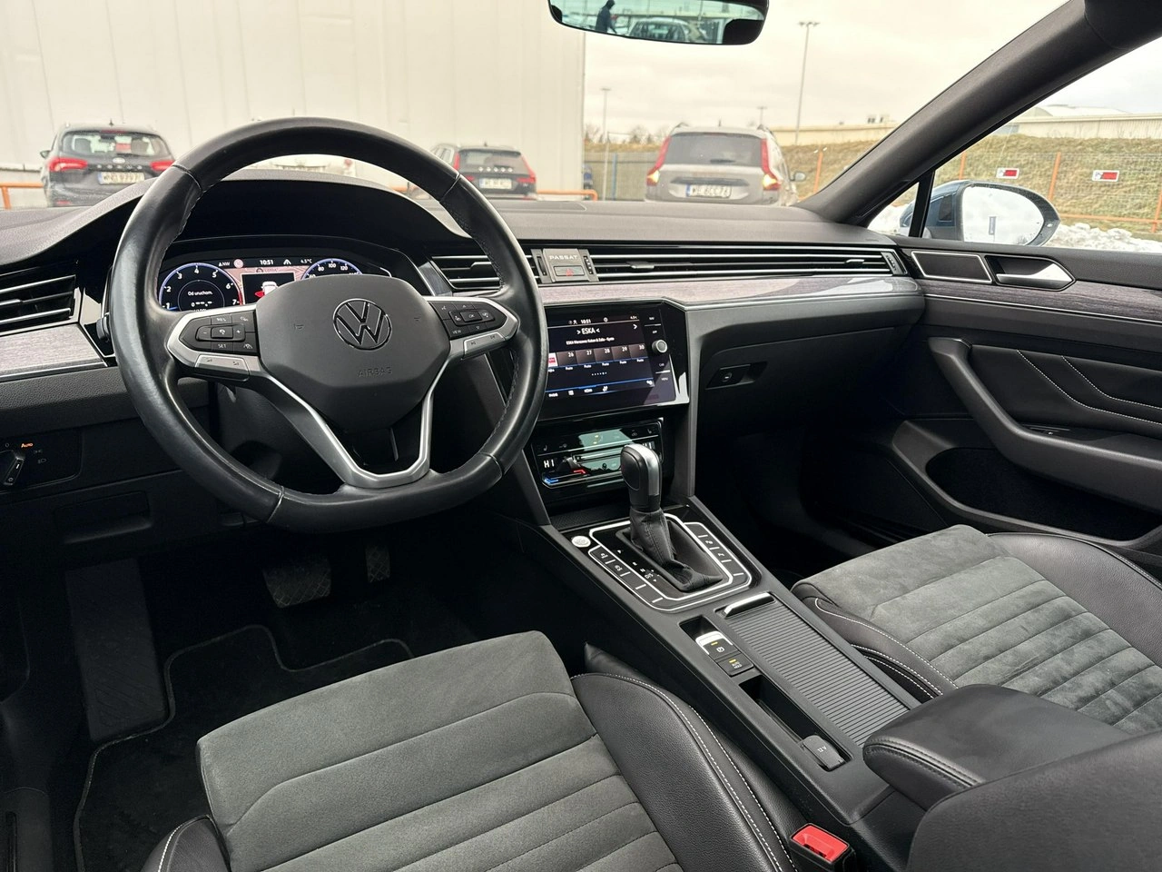 Volkswagen Passat - Zdjęcie 12