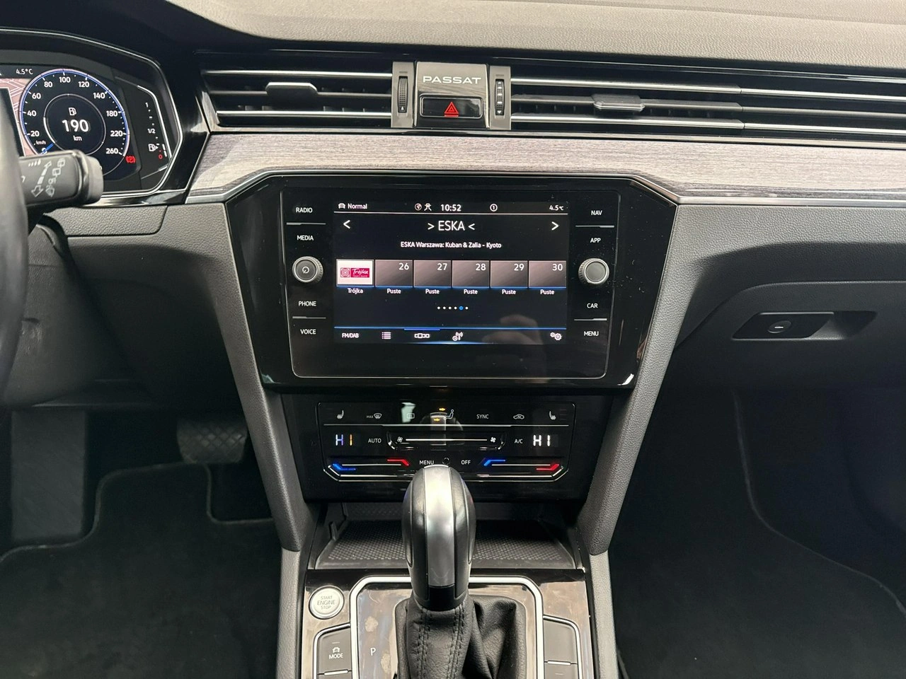 Volkswagen Passat - Zdjęcie 23