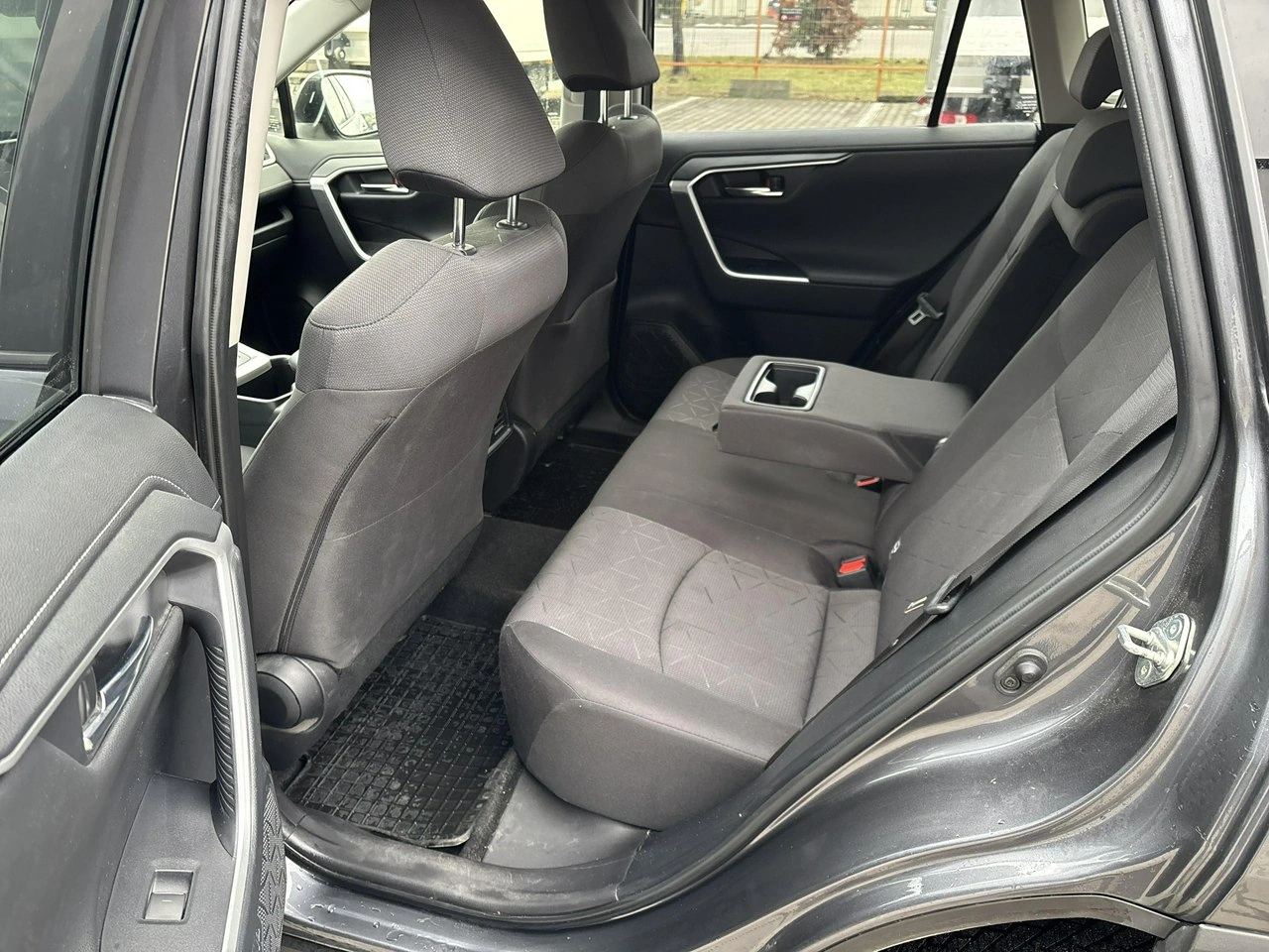 Toyota RAV-4 - Zdjęcie 10