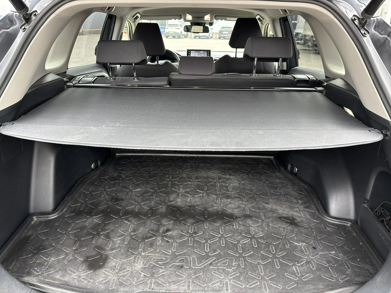 Toyota RAV-4 - Zdjęcie 13