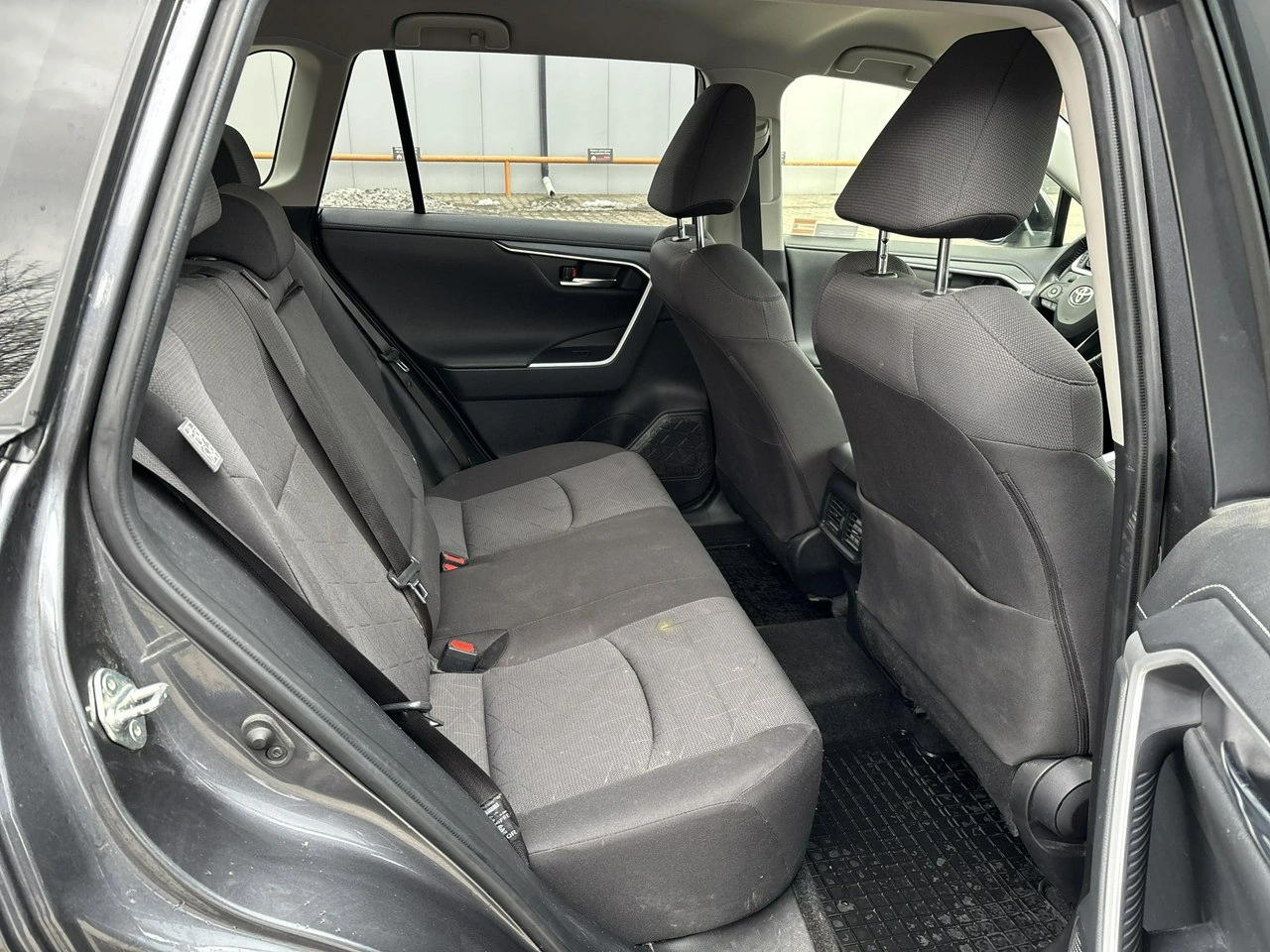 Toyota RAV-4 - Zdjęcie 15