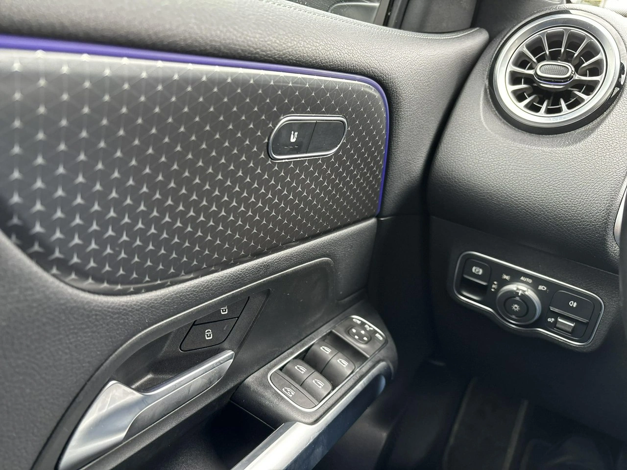 Mercedes EQB - Zdjęcie 26