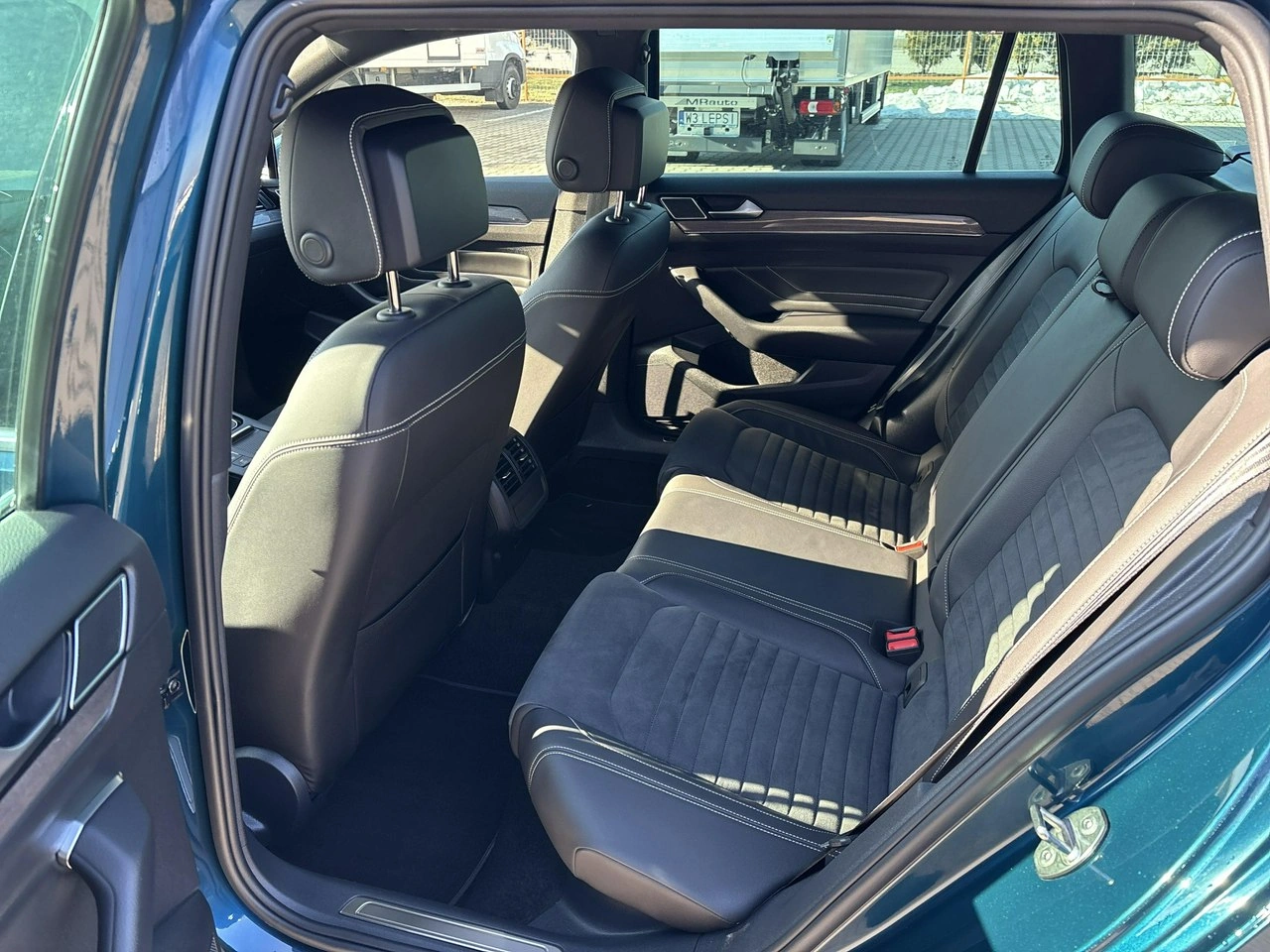 Volkswagen Passat - Zdjęcie 10
