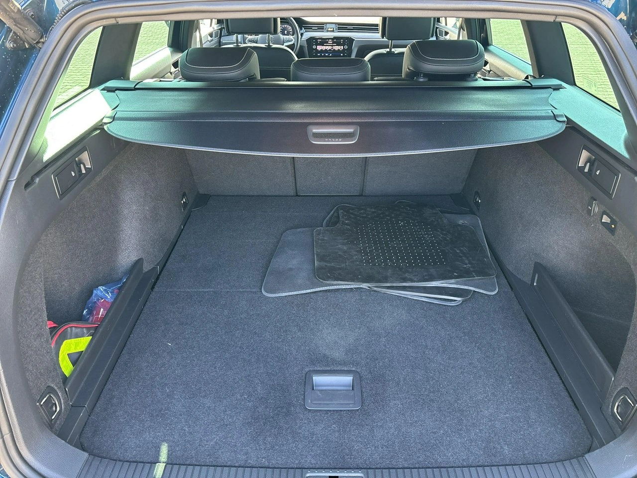 Volkswagen Passat - Zdjęcie 12