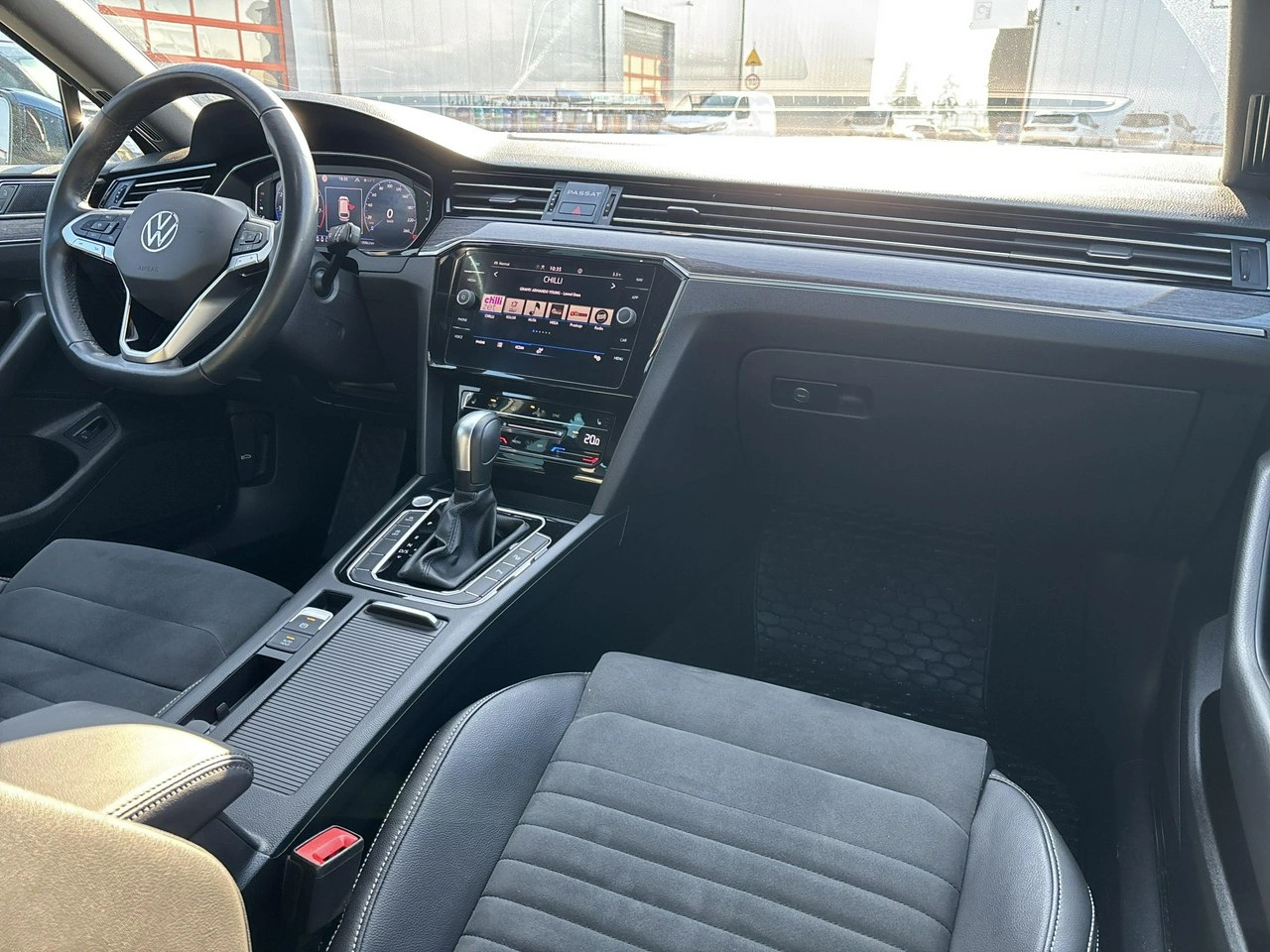 Volkswagen Passat - Zdjęcie 16