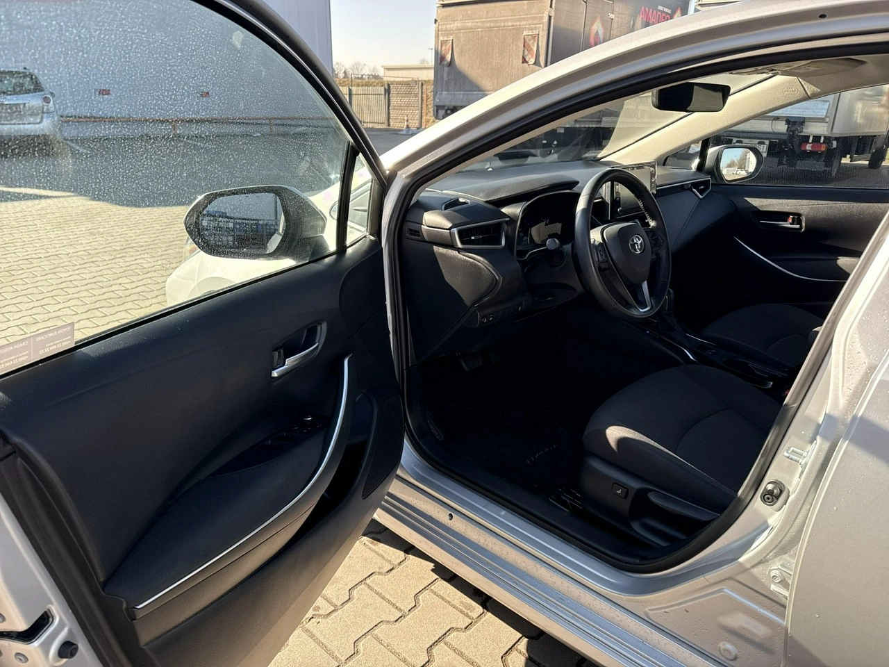 Toyota Corolla - Zdjęcie 9