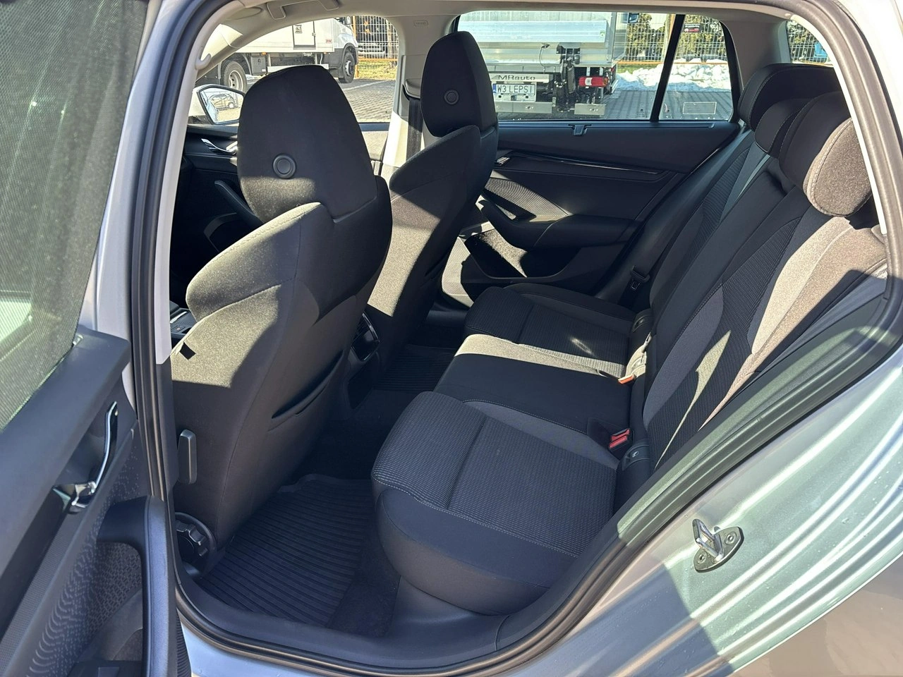 Skoda Octavia - Zdjęcie 10