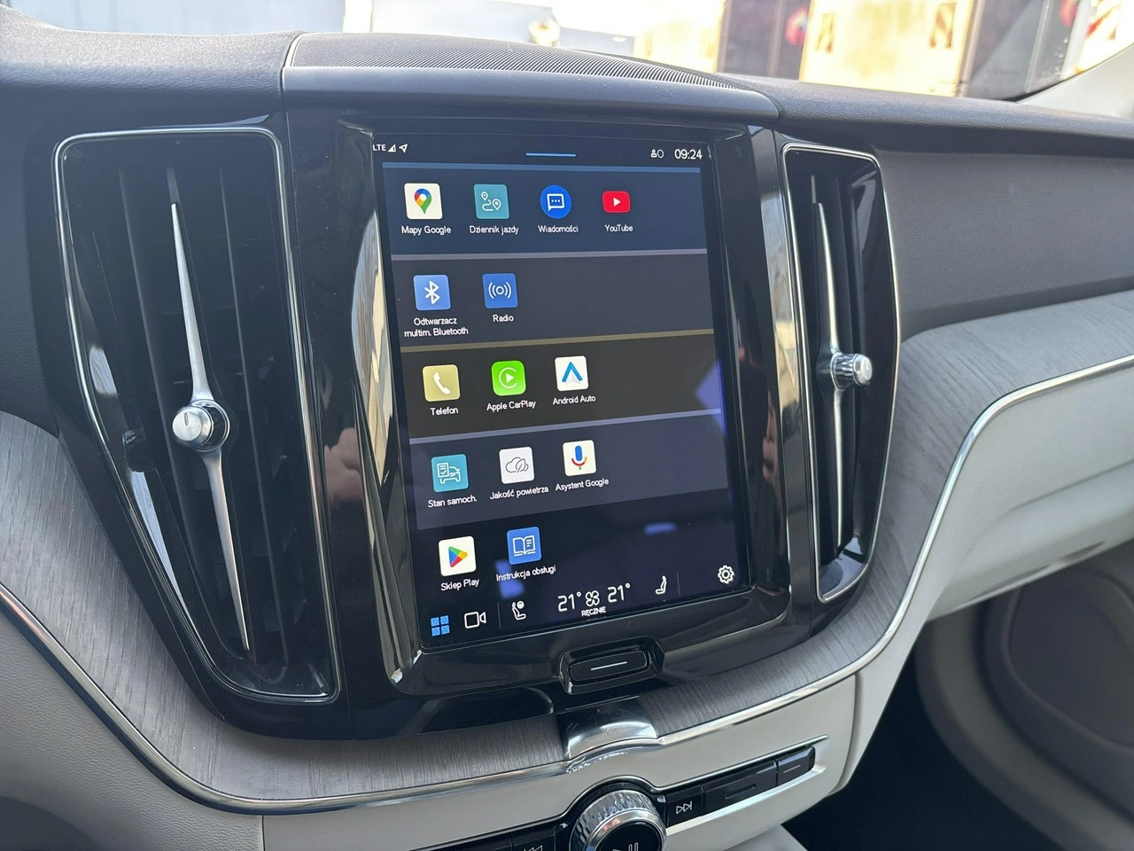 Volvo XC 60 - Zdjęcie 22