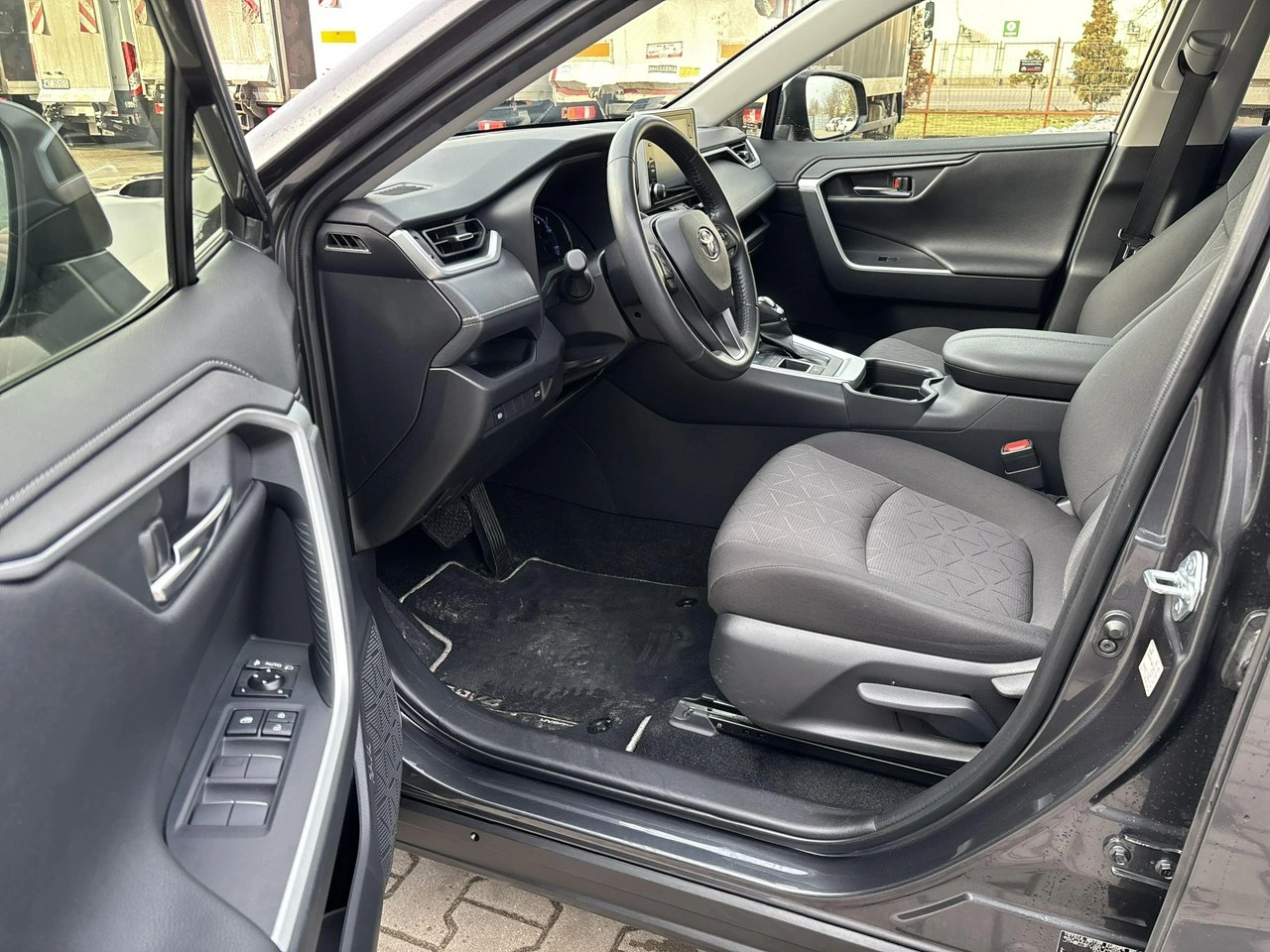 Toyota RAV-4 - Zdjęcie 9