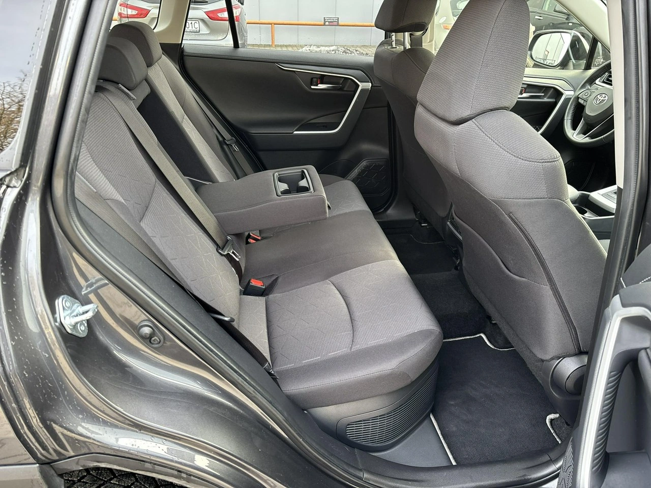 Toyota RAV-4 - Zdjęcie 14