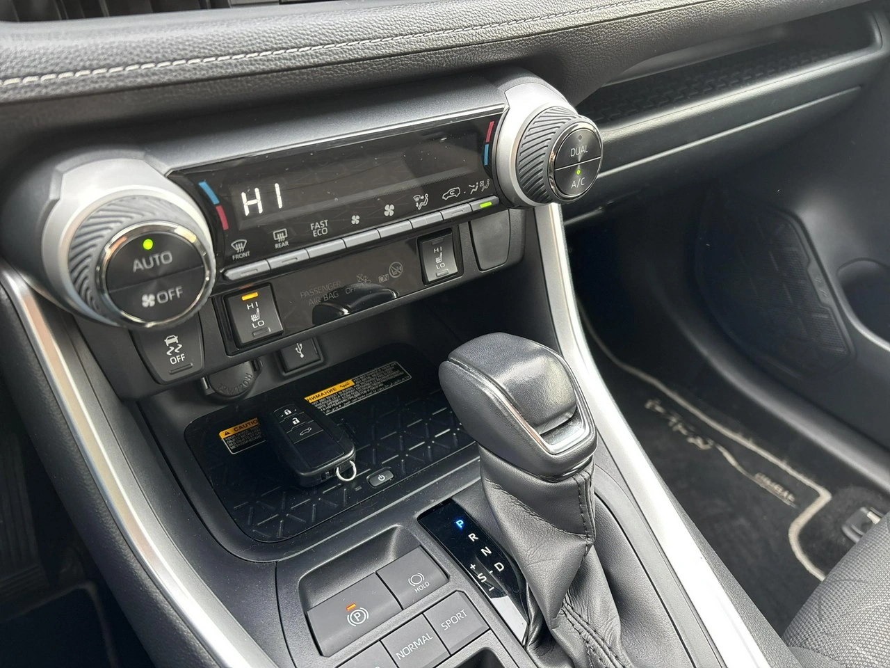 Toyota RAV-4 - Zdjęcie 17