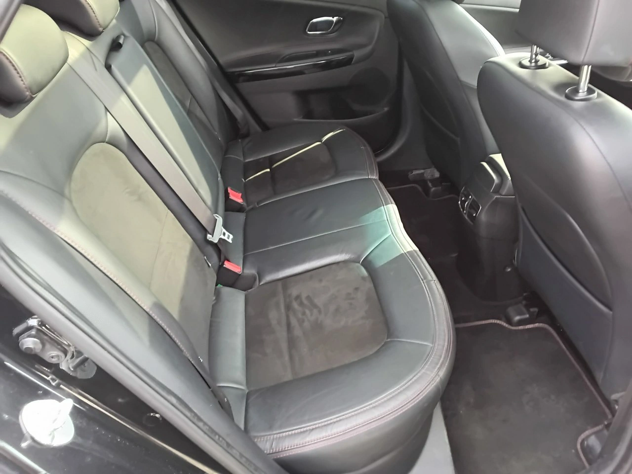 Kia Ceed - Zdjęcie 12