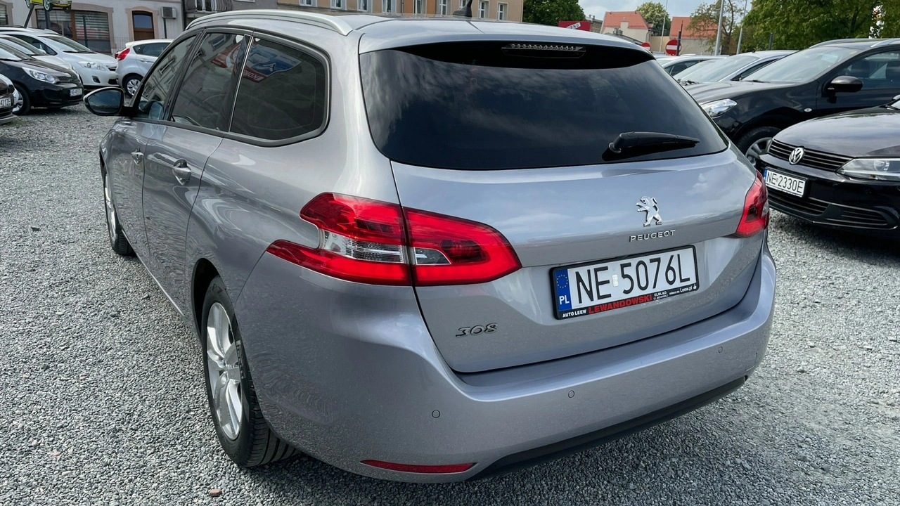 Peugeot 308 - Zdjęcie 10