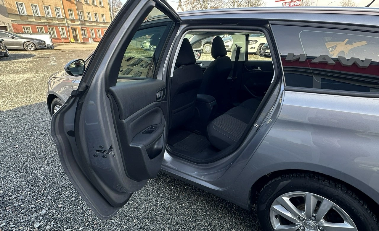Peugeot 308 - Zdjęcie 14