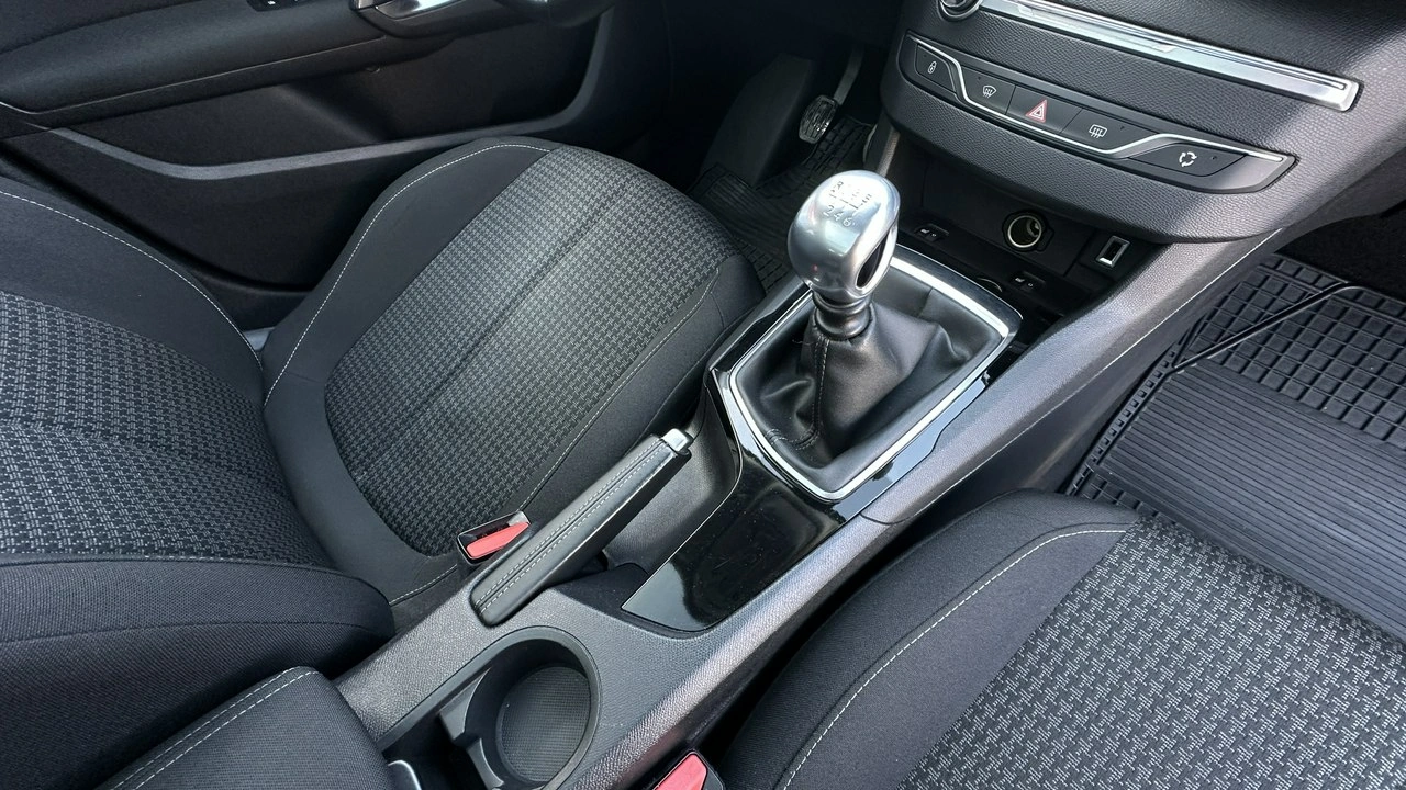 Peugeot 308 - Zdjęcie 15