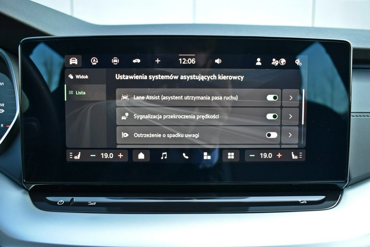 Skoda Octavia - Zdjęcie 20