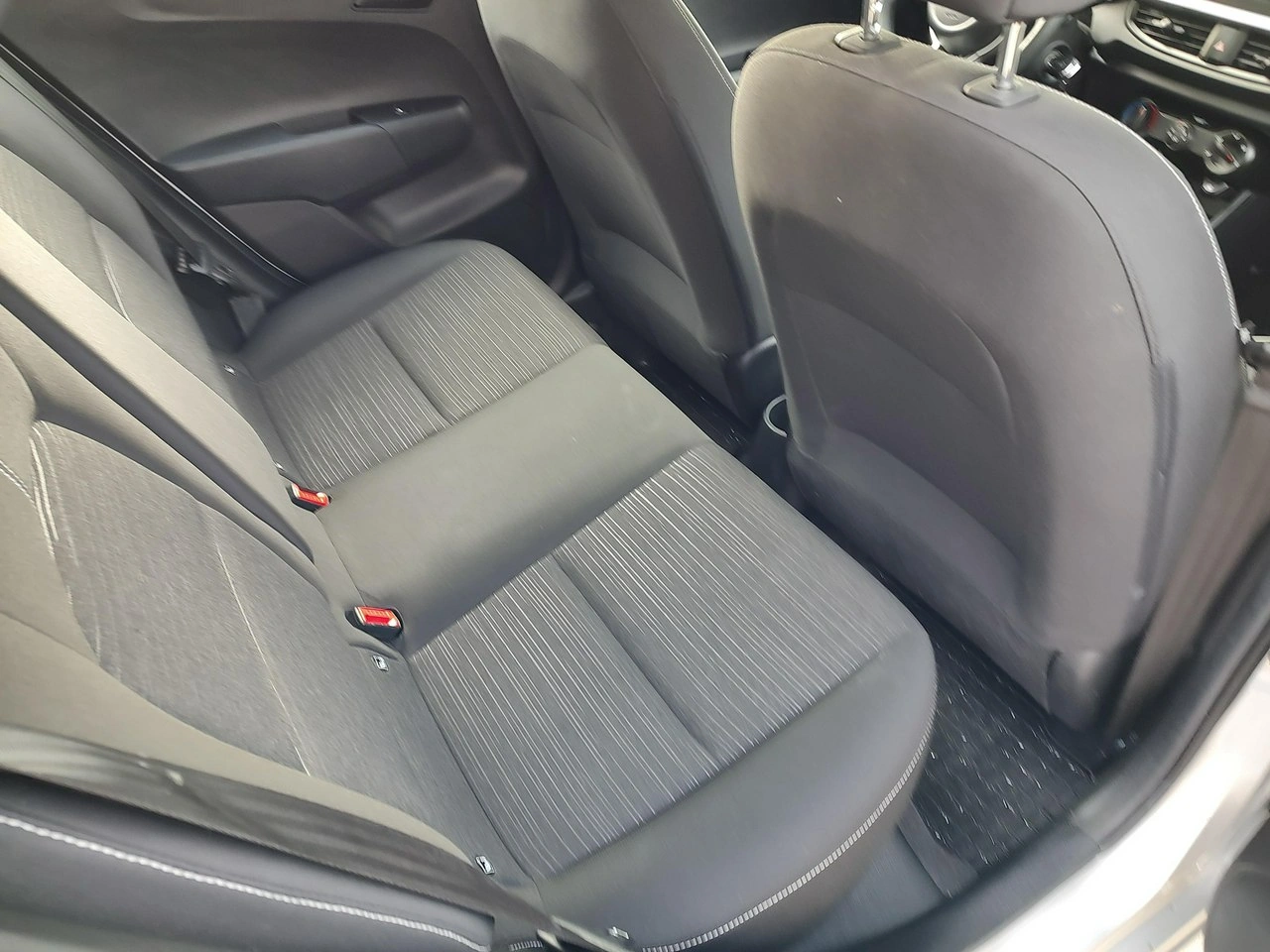 Kia Picanto - Zdjęcie 17