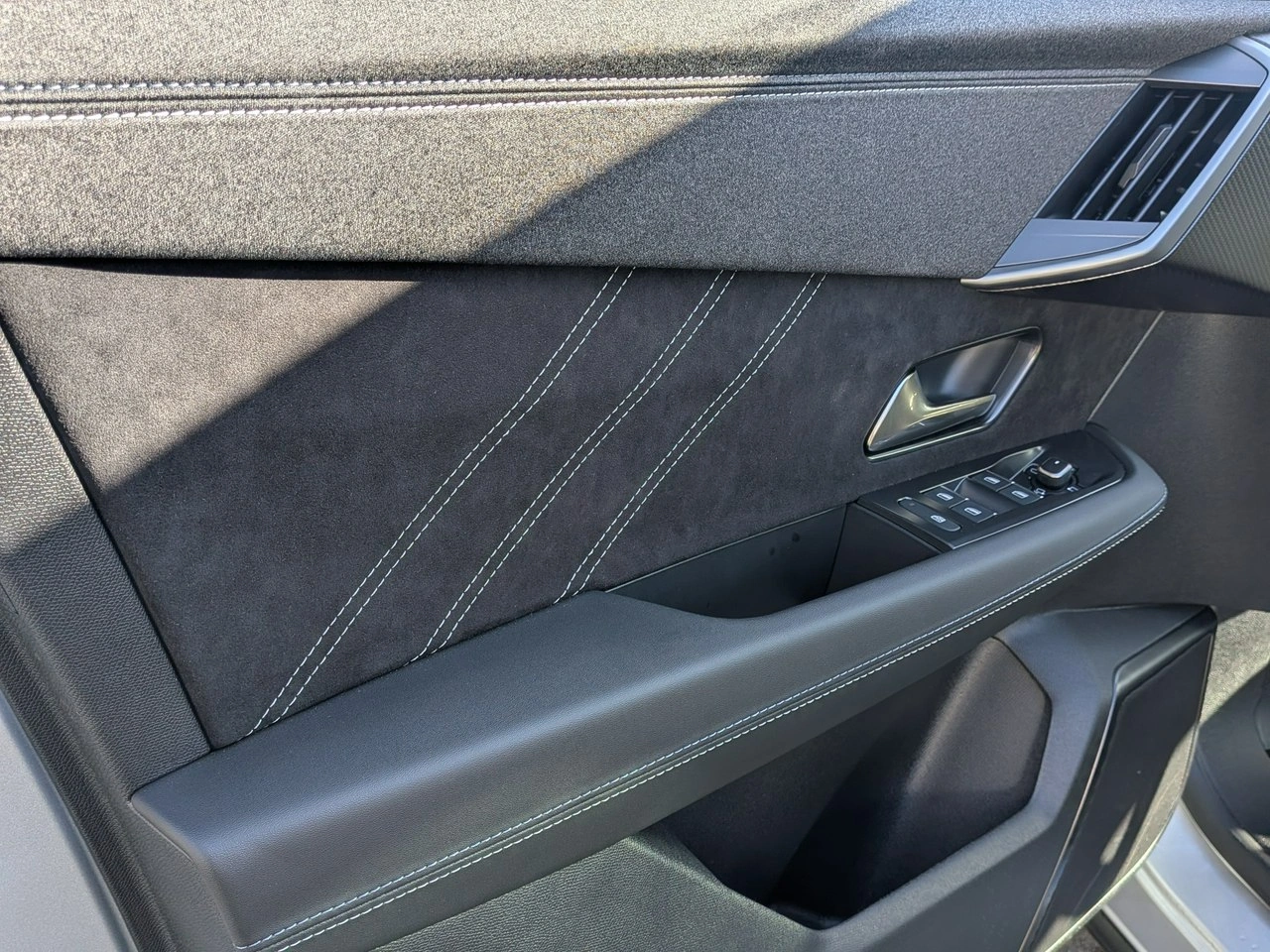 Opel Grandland - Zdjęcie 16