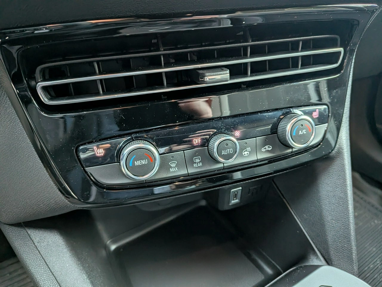 Opel Mokka - Zdjęcie 10