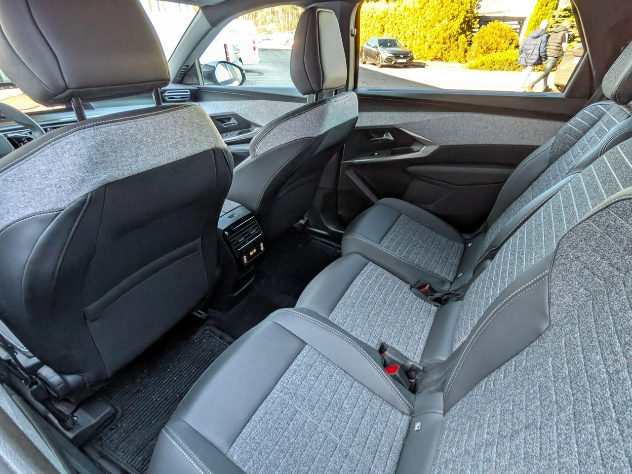 Peugeot 5008 - Zdjęcie 11