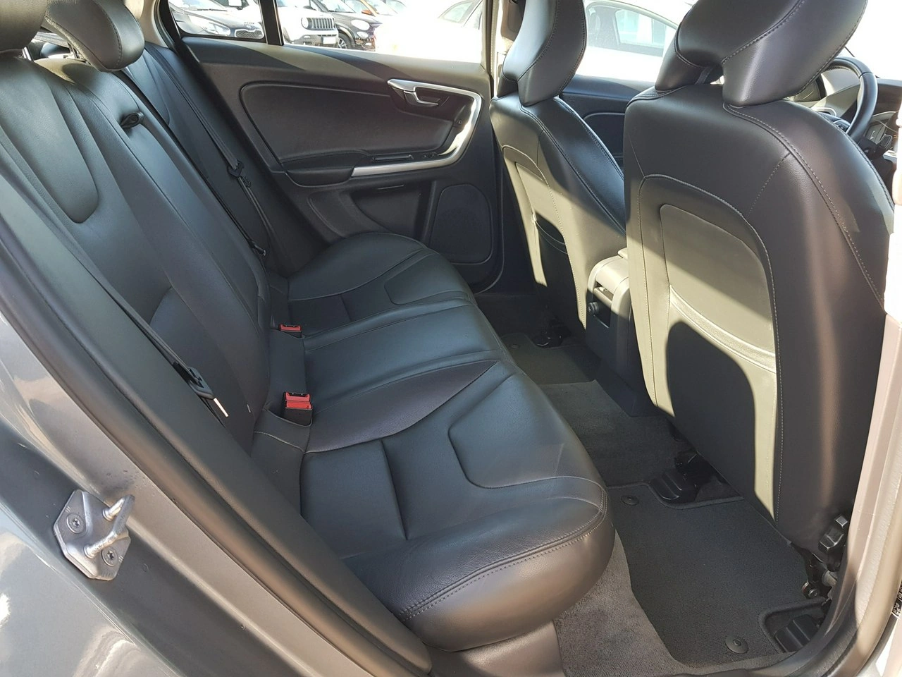 Volvo S60 - Zdjęcie 14