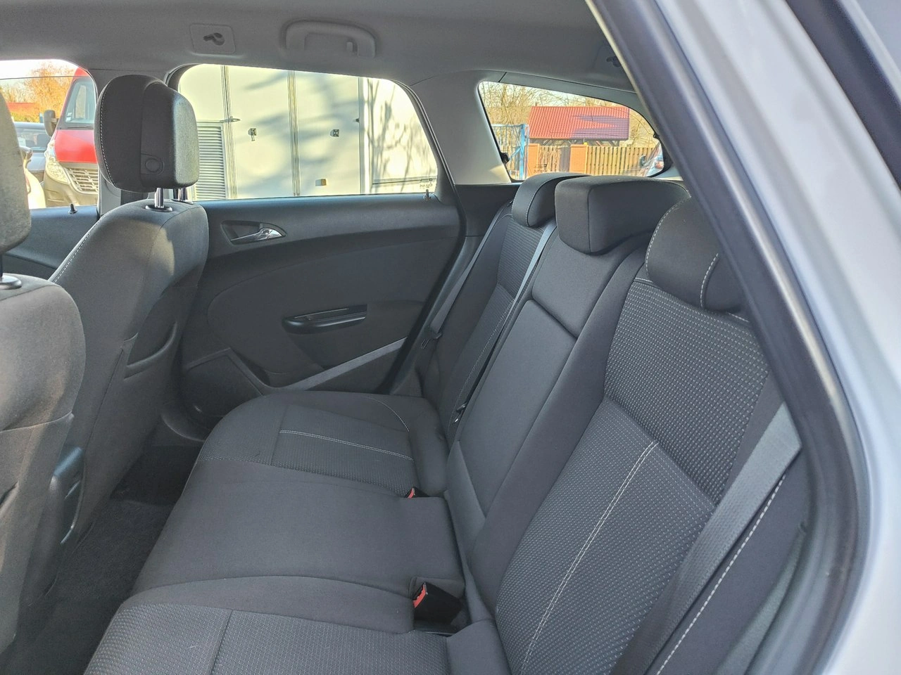 Opel Astra - Zdjęcie 26