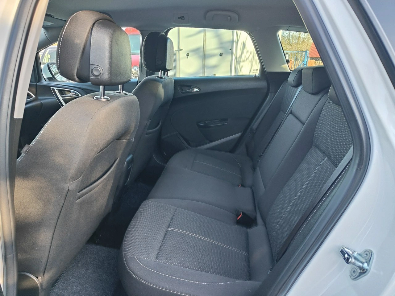 Opel Astra - Zdjęcie 27