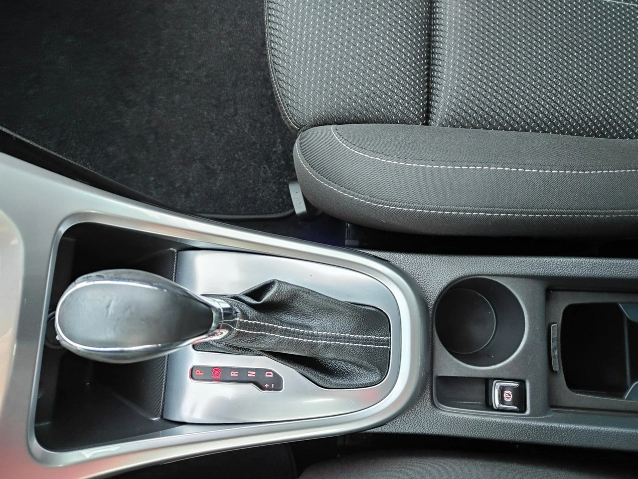 Opel Astra - Zdjęcie 11