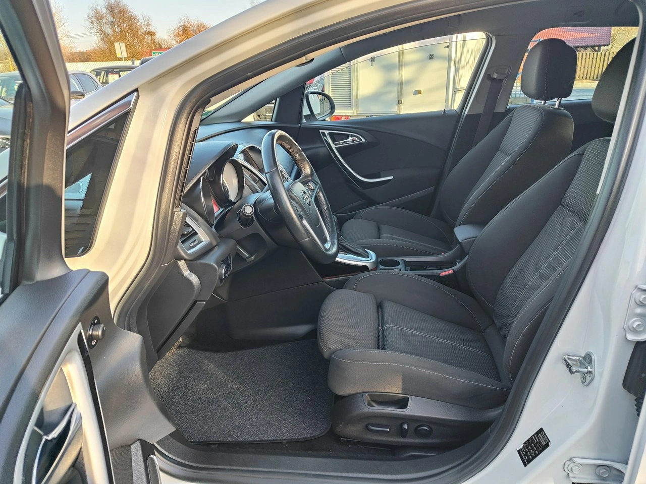 Opel Astra - Zdjęcie 6