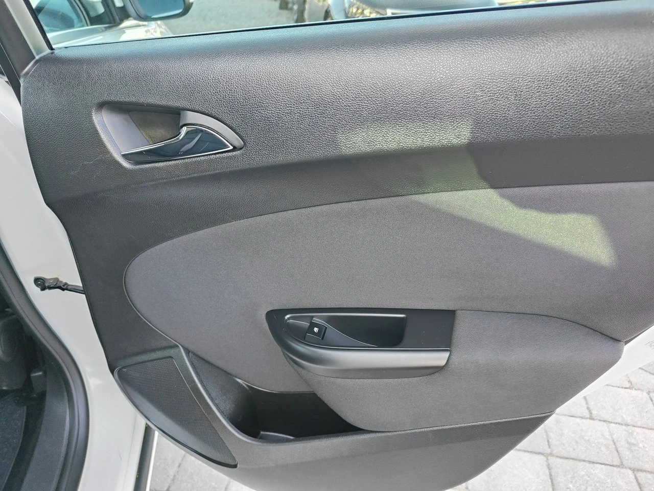 Opel Astra - Zdjęcie 25