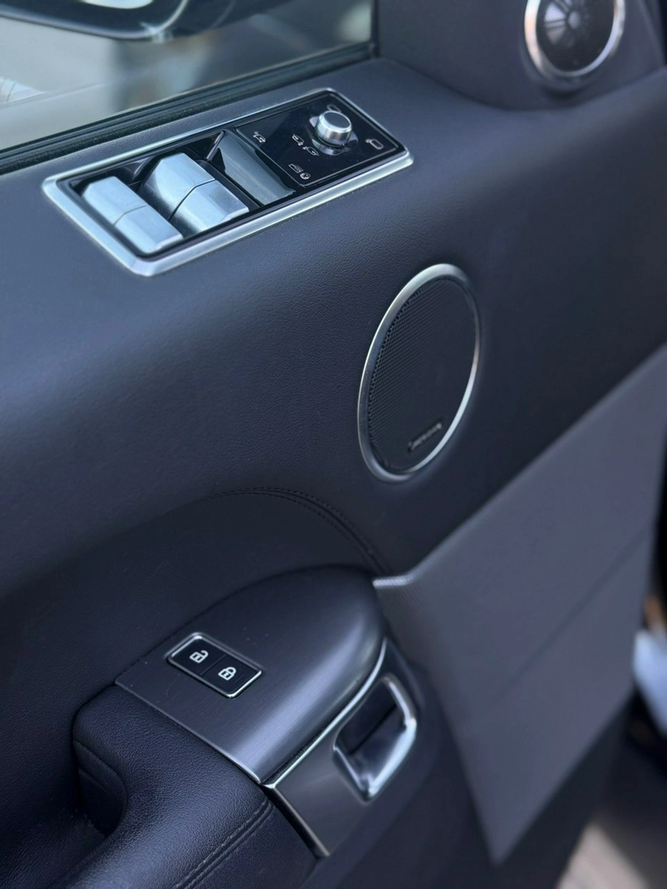 Land Rover Range Rover Sport - Zdjęcie 14