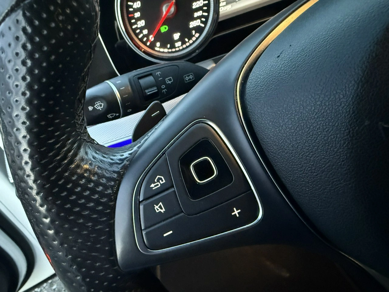 Mercedes E 200 - Zdjęcie 19