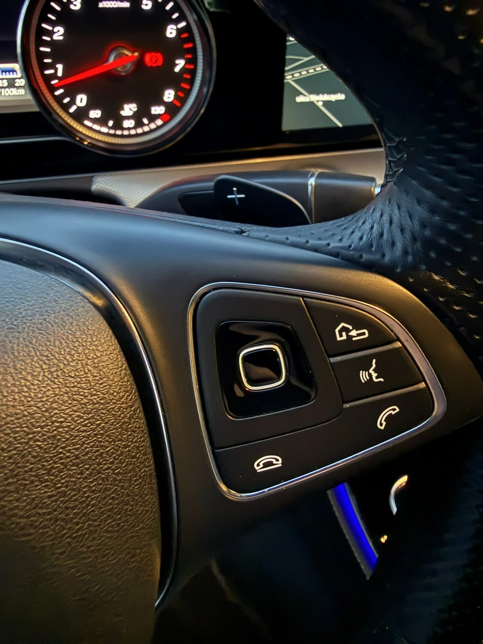 Mercedes E 200 - Zdjęcie 22