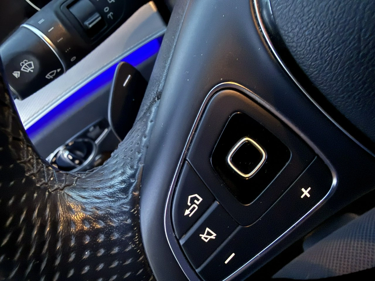 Mercedes E 200 - Zdjęcie 23