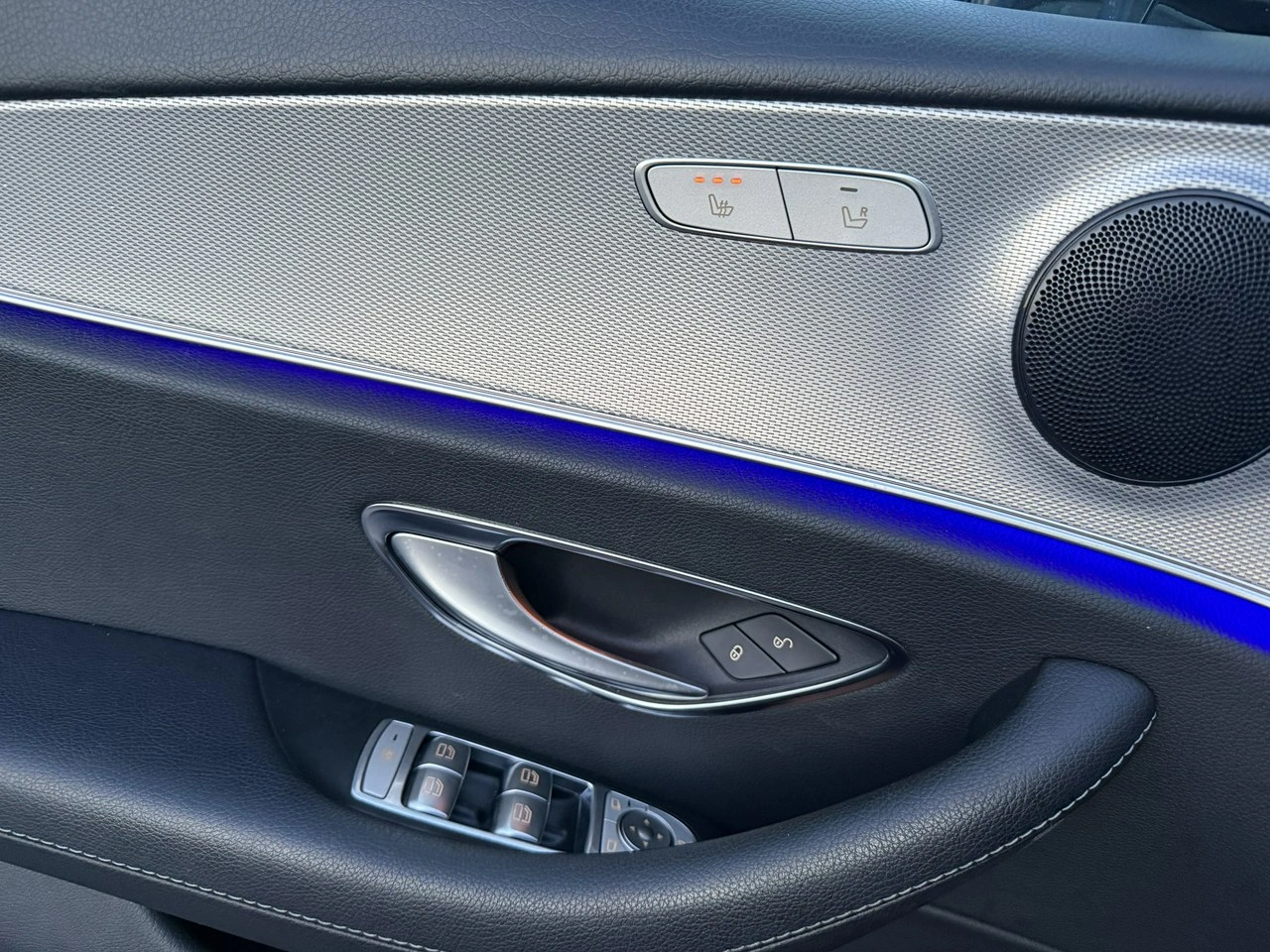 Mercedes E 200 - Zdjęcie 26