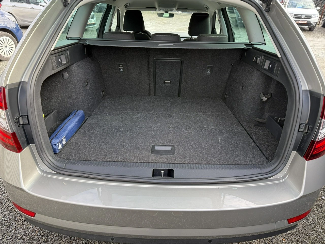 Skoda Octavia - Zdjęcie 17