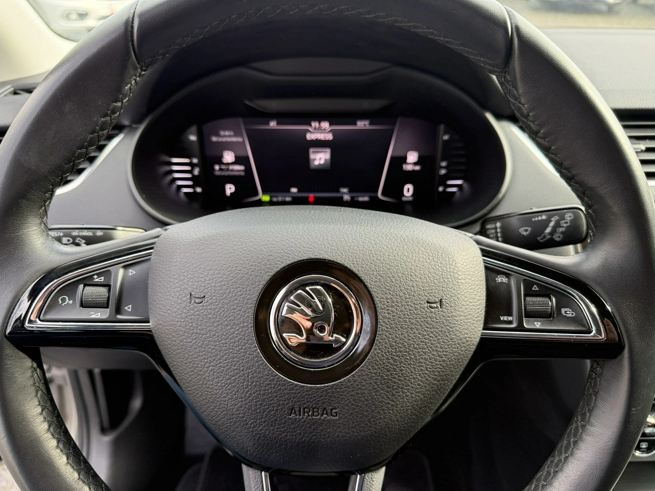 Skoda Octavia - Zdjęcie 25