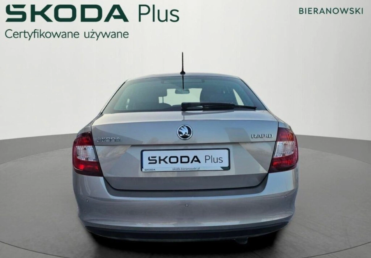 Skoda RAPID - Zdjęcie 8
