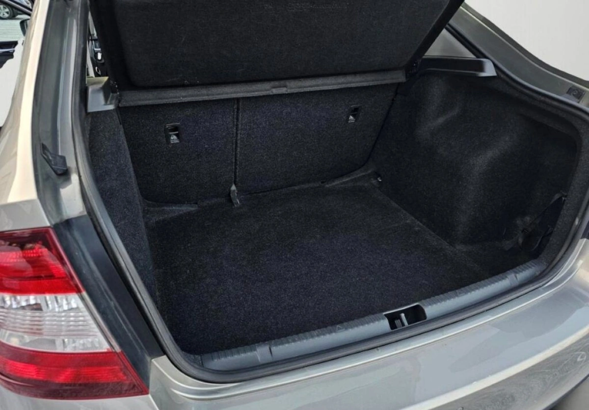 Skoda RAPID - Zdjęcie 9