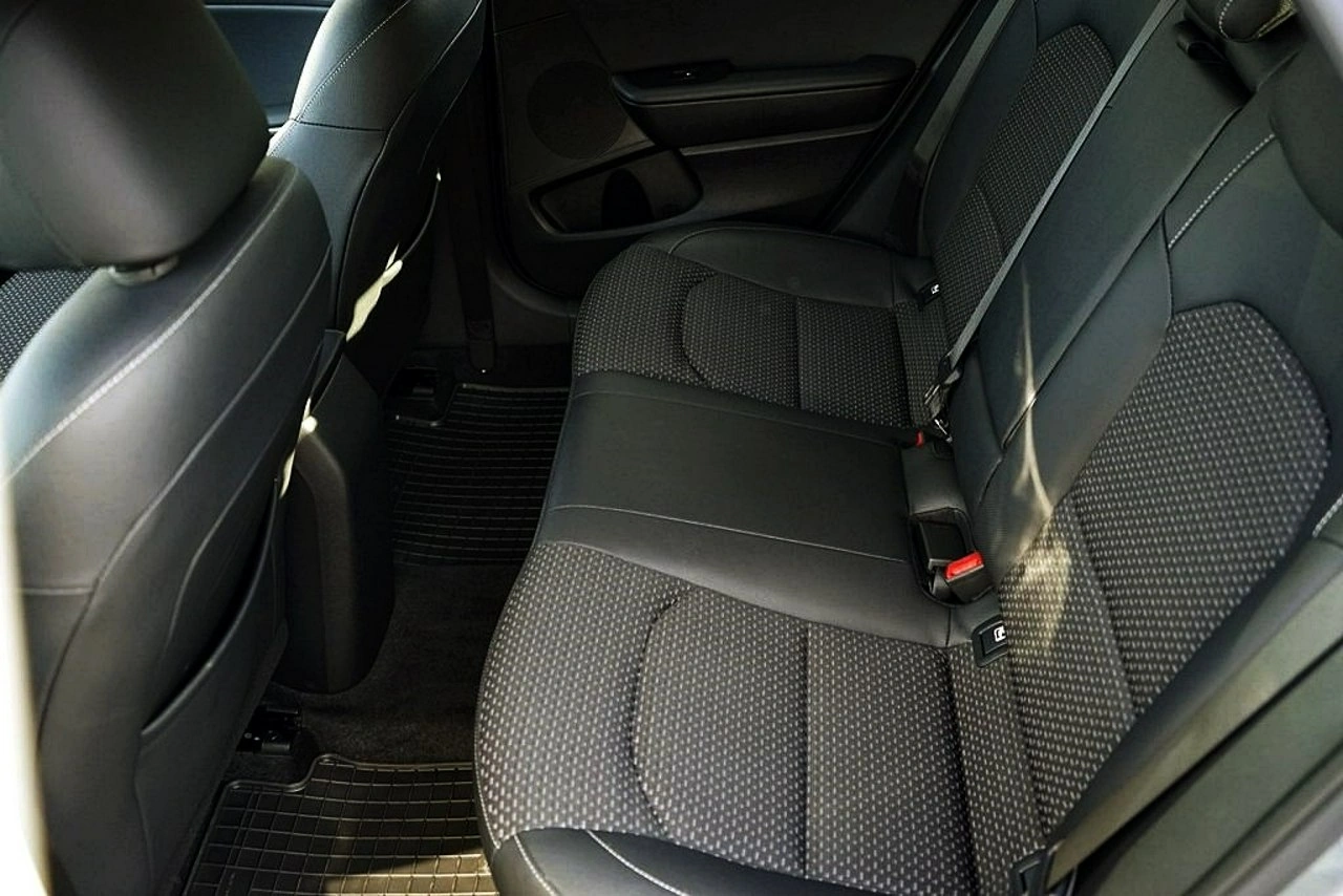 Kia Ceed - Zdjęcie 15